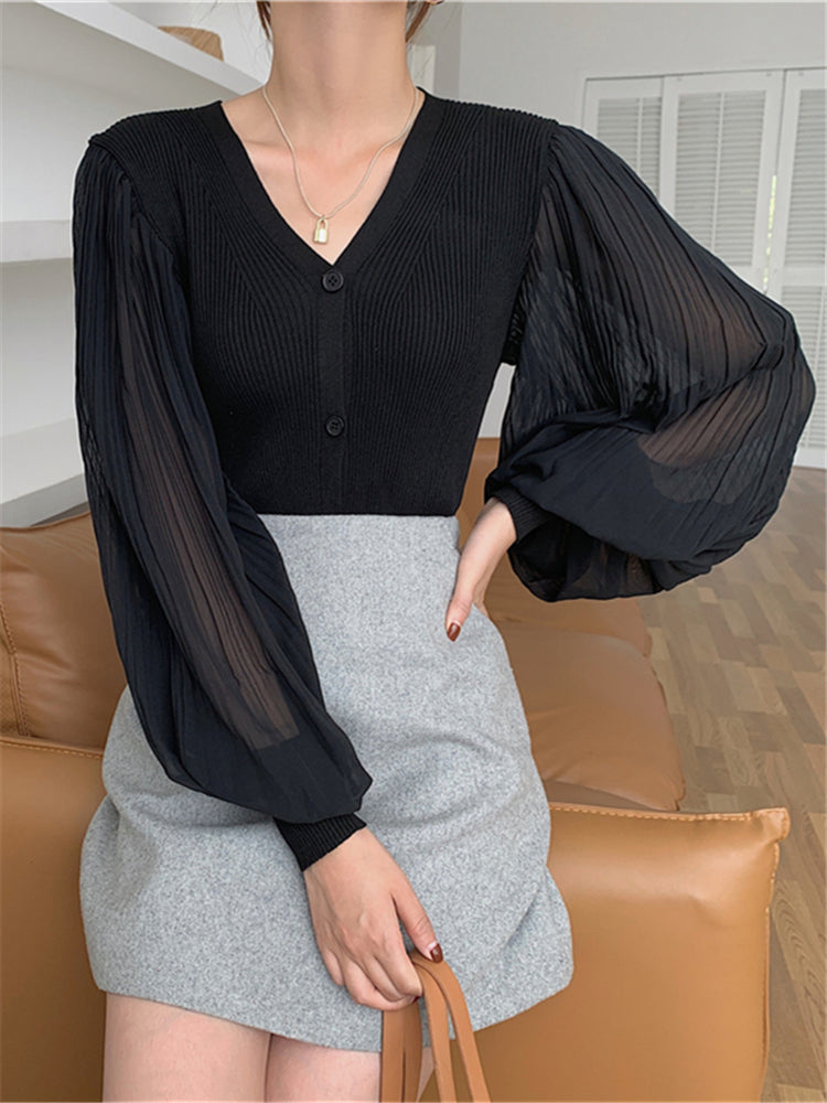 Adela blouse in black, Frotn side