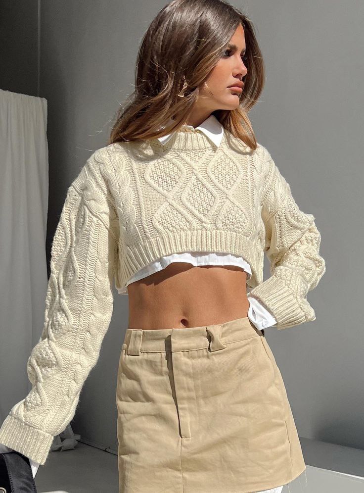 KNITTED CROPPED TOP - FANCY NICHE